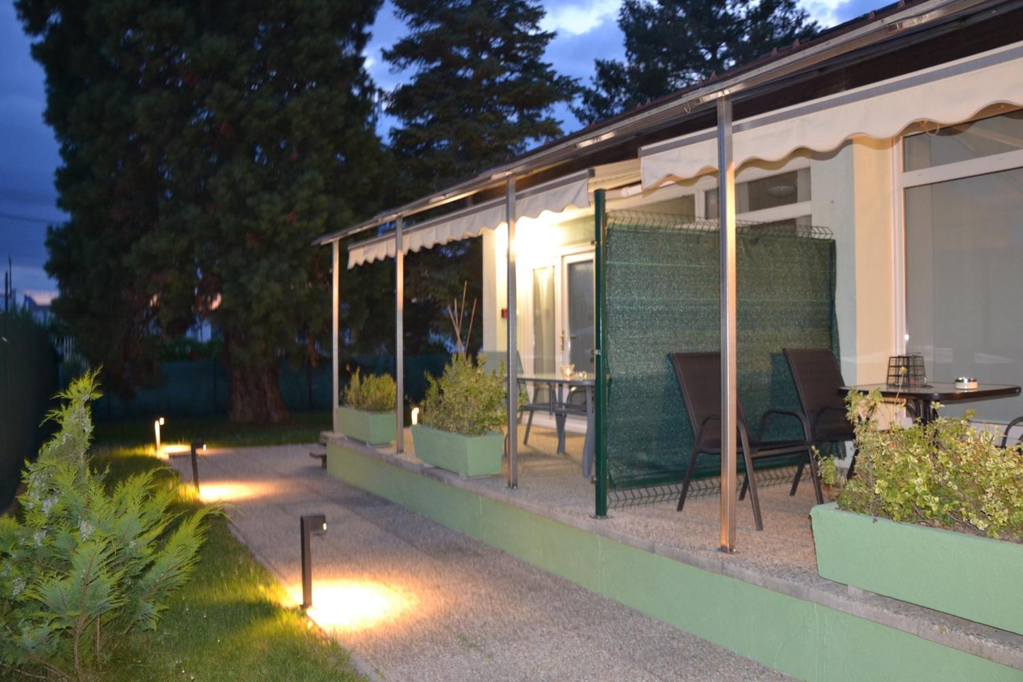 Akvamarin Apartman ケストヘイ エクステリア 写真