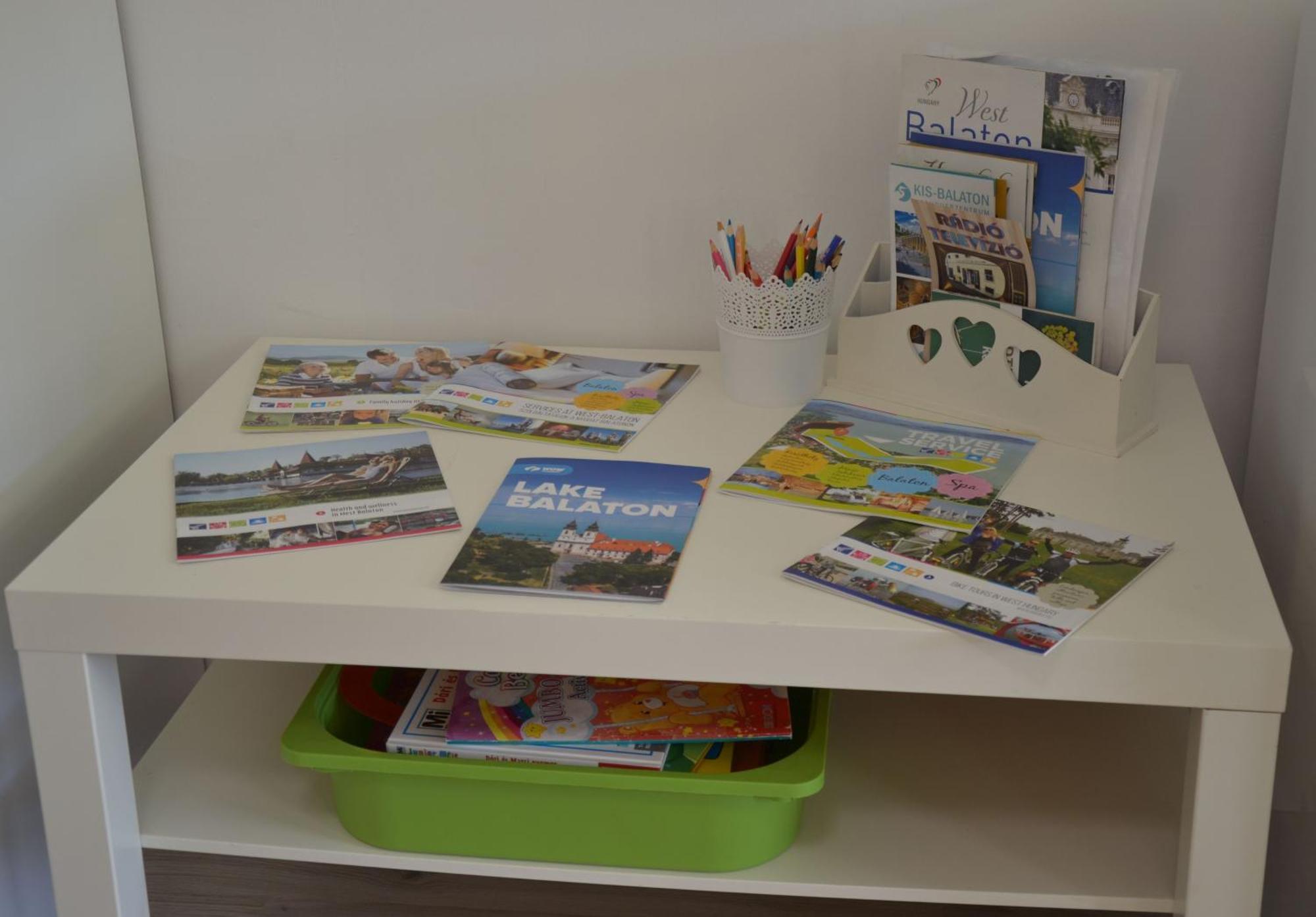 Akvamarin Apartman ケストヘイ エクステリア 写真