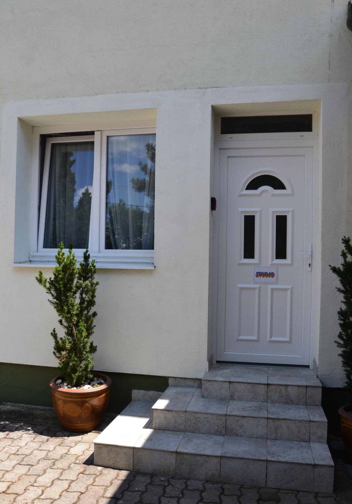 Akvamarin Apartman ケストヘイ エクステリア 写真