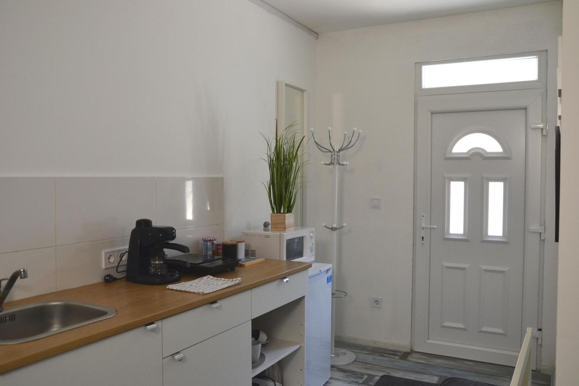 Akvamarin Apartman ケストヘイ エクステリア 写真