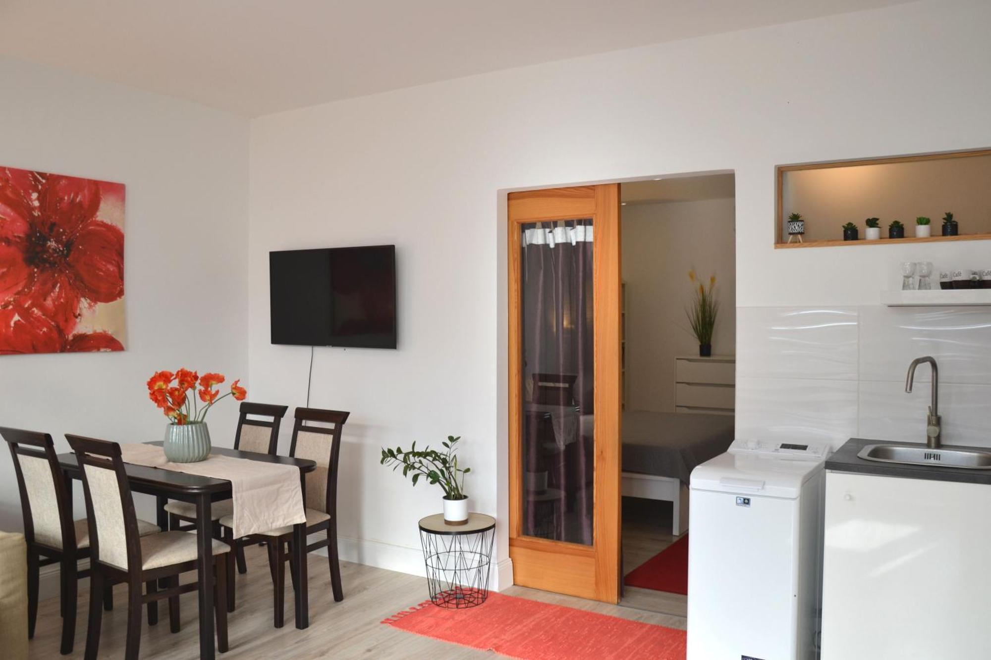 Akvamarin Apartman ケストヘイ エクステリア 写真